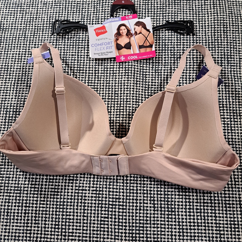Hanes Comfort Flex Fit Underwire Bra - Light Nude - Picture 4 of 5